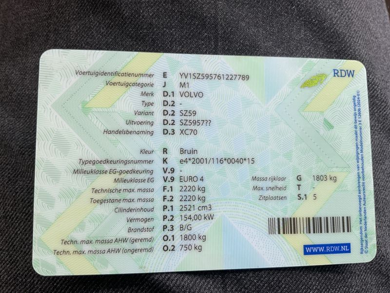 Volvo XC70 2.5 T Momentum AWD — zdjęcie 5