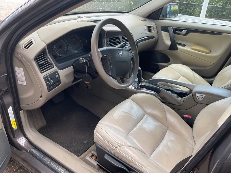 Volvo XC70 2.5 T Momentum AWD — zdjęcie 3
