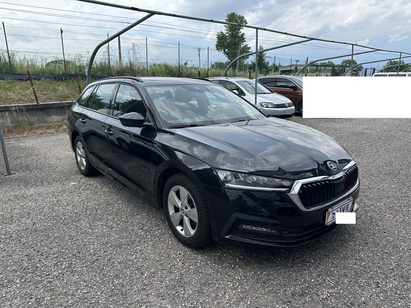 Skoda Octavia 2.0 TDI Executive — zdjęcie 6