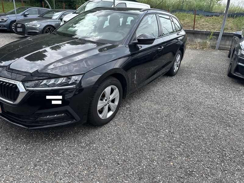 Skoda Octavia 2.0 TDI Executive — zdjęcie 1