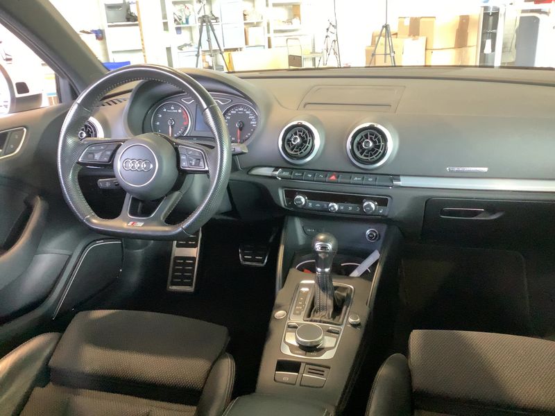 Audi A3 Limousine 2.0 TFSI quattro Sport — zdjęcie 12