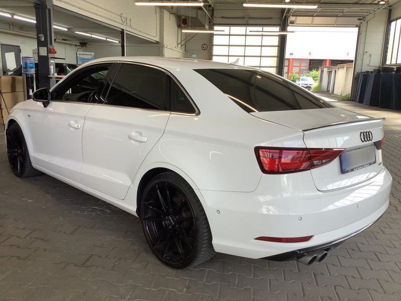 Audi A3 Limousine 2.0 TFSI quattro Sport — zdjęcie 3