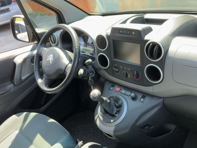 Citroen Berlingo 1.2 PureTech Selection — zdjęcie 12