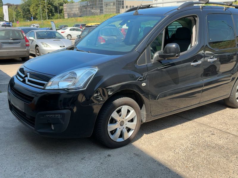 Citroen Berlingo 1.2 PureTech Selection — zdjęcie 2