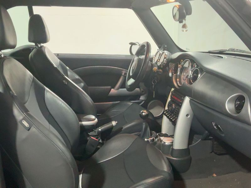 MINI Cabrio Cooper S — zdjęcie 11
