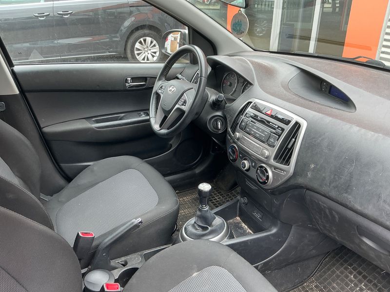 Hyundai i20 1.2 Classic — zdjęcie 3