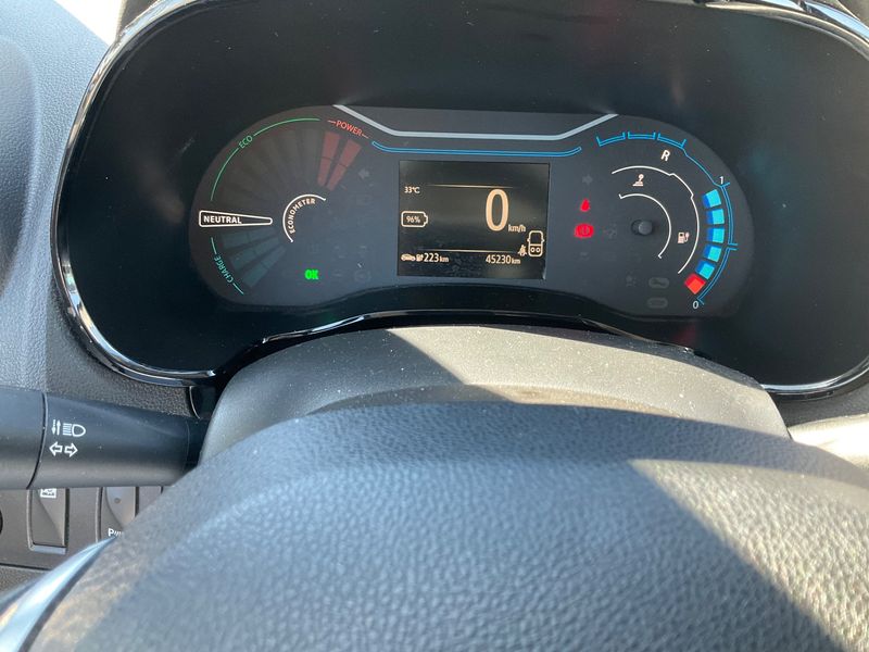 Dacia Spring electric drive 33 kW Comfort Plus — zdjęcie 13