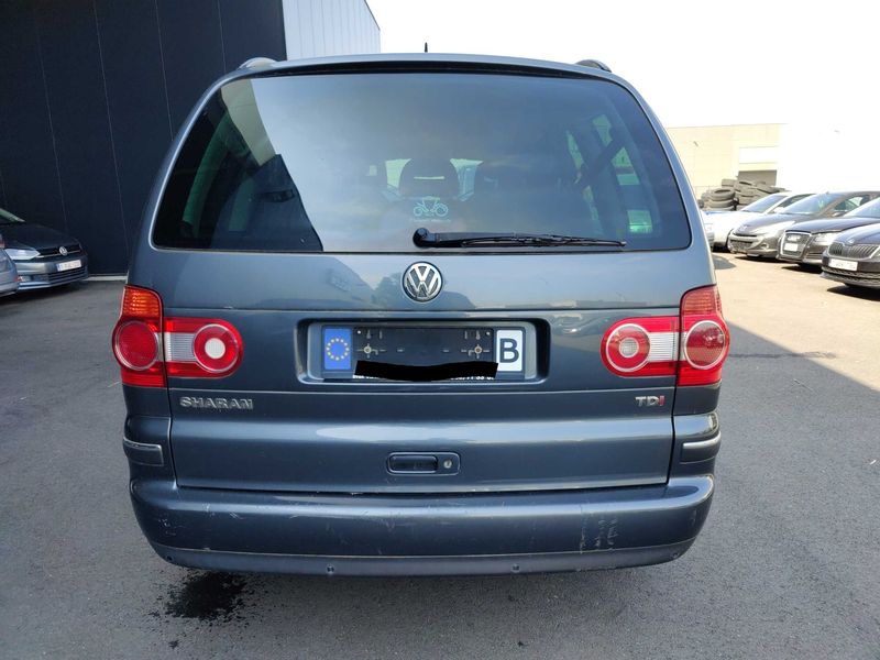 Volkswagen Sharan 1.9 TDI Comfortline — zdjęcie 4