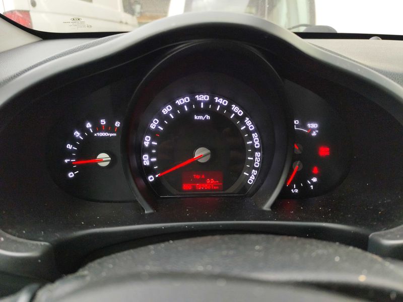 Kia Sportage 1.7 CRDi Drive 4x2 — zdjęcie 12