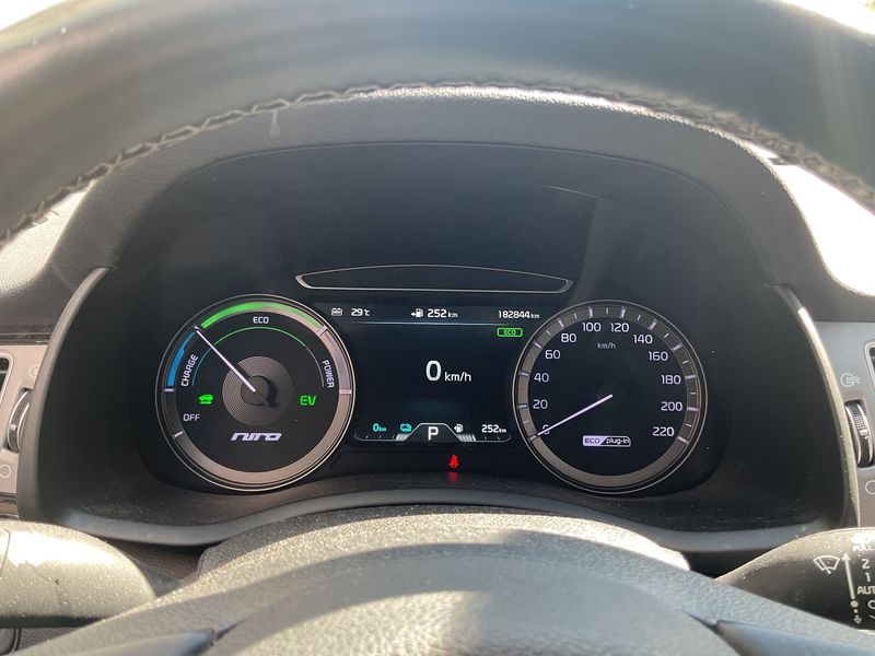 Kia Niro 1.6 Plug-in Hybrid Platin — zdjęcie 13