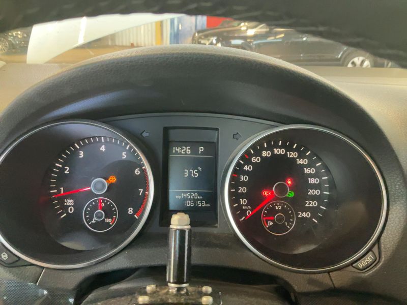Volkswagen Golf VI 1.2 TSI Comfortline 2011 – снимка 19