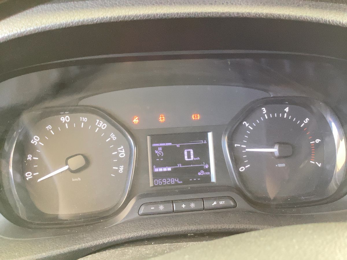 Opel Vivaro 2020 — photo 20