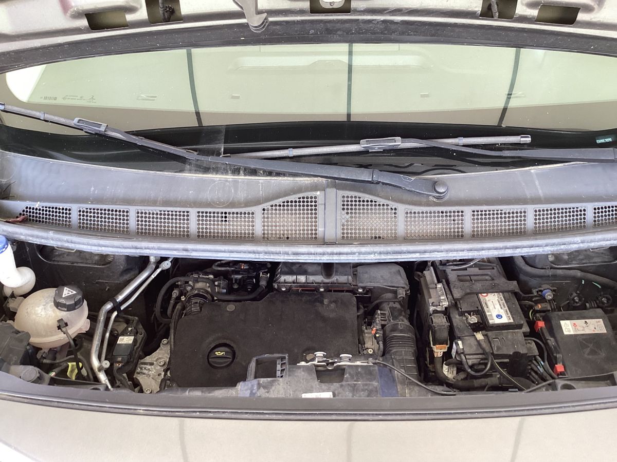 Opel Vivaro 2020 — photo 32