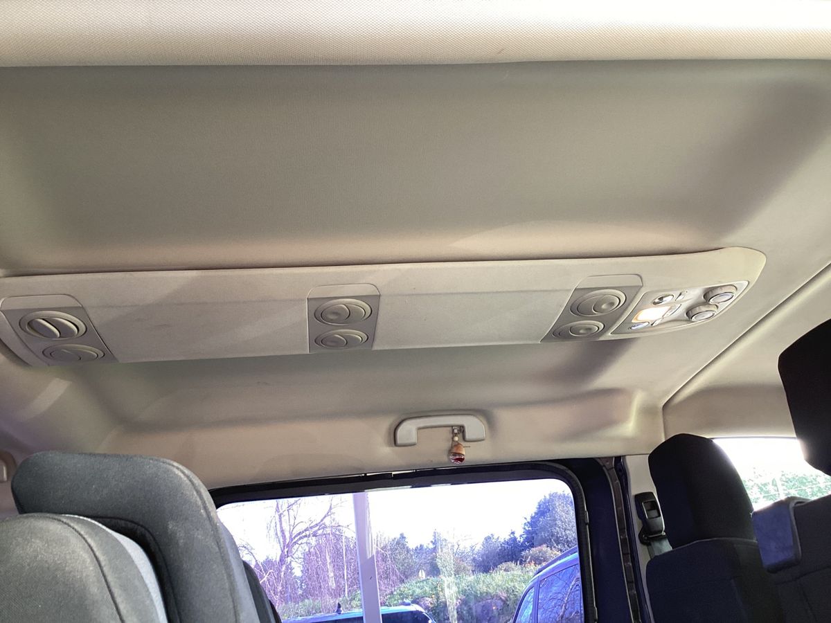 Opel Vivaro 2020 — photo 25