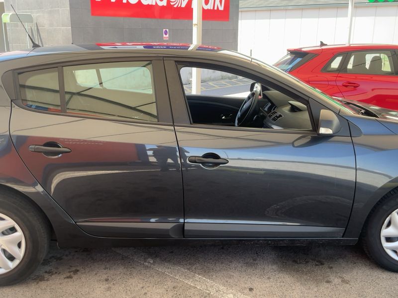 Renault Megane 1.6 Authentique — zdjęcie 7