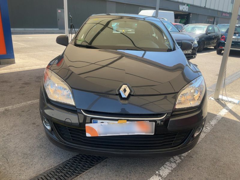 Renault Megane 1.6 Authentique — zdjęcie 9