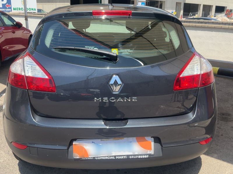 Renault Megane 1.6 Authentique — zdjęcie 5