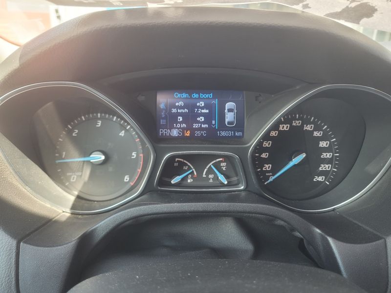 Ford Focus 2.0 TDCi Titanium — zdjęcie 13