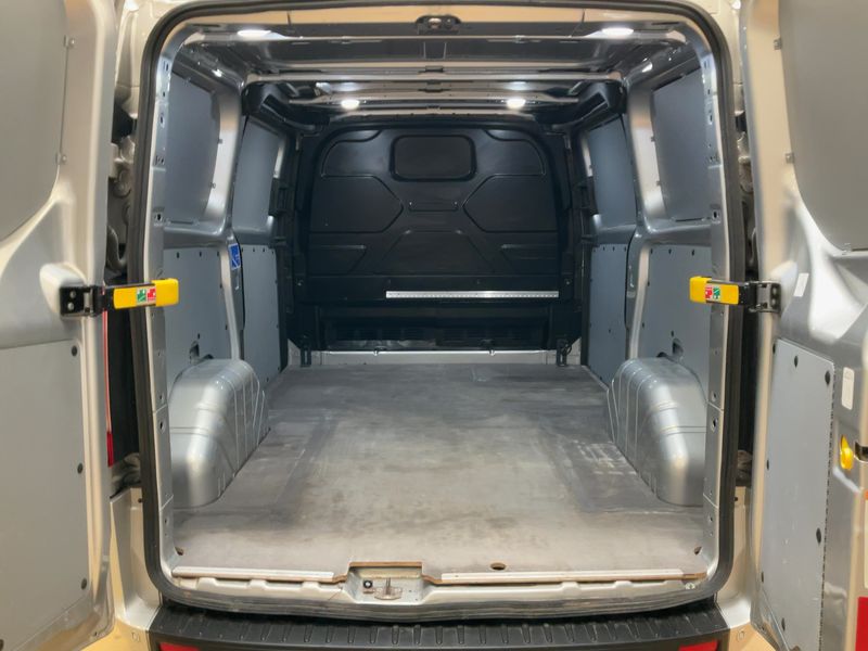 Ford Transit Custom 2.0 TDCi 300 L1 Trend — zdjęcie 10