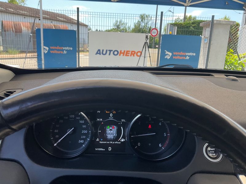 Land Rover Discovery Sport 2.0 Td4 HSE — zdjęcie 13