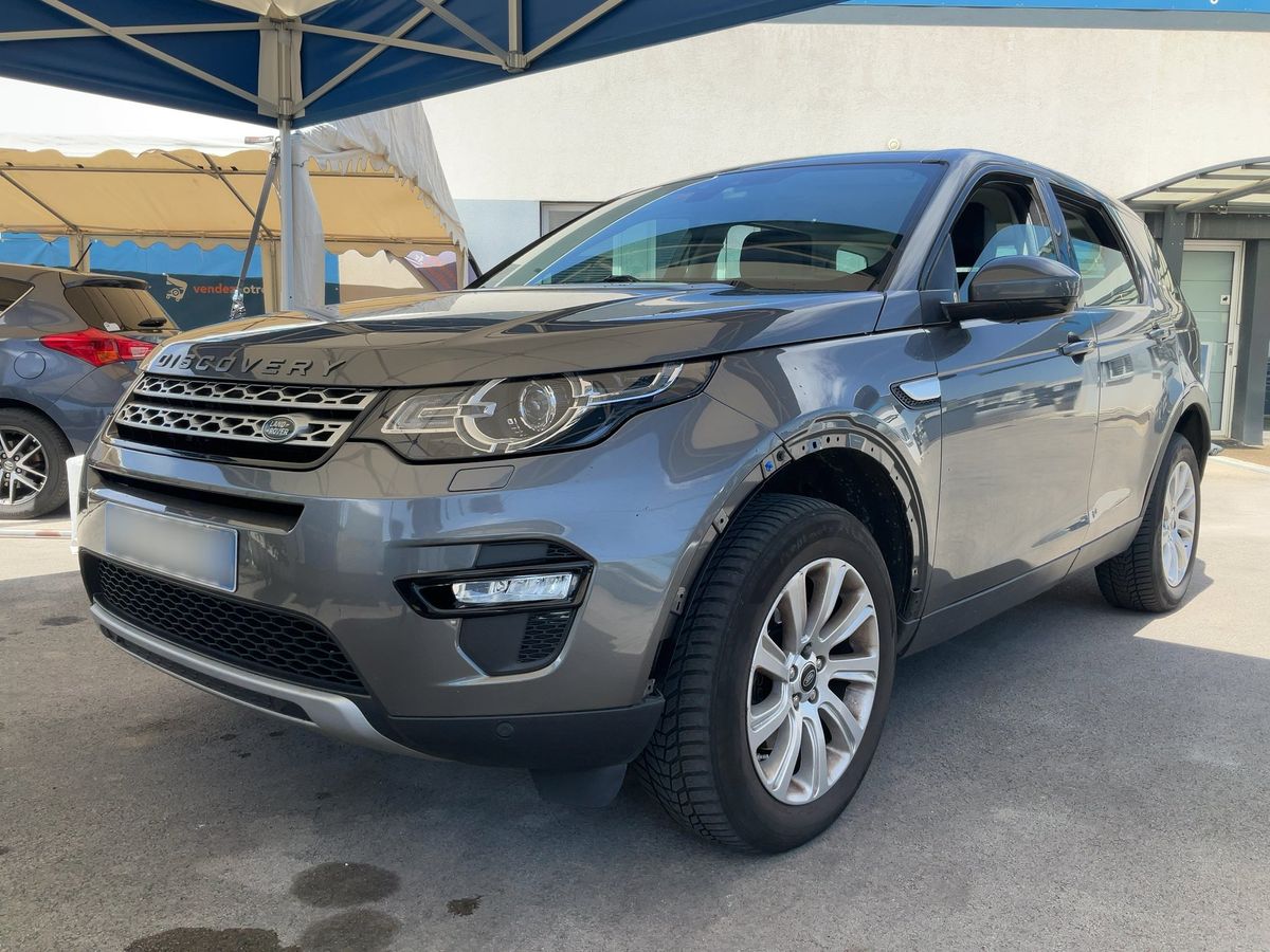 Land Rover 2018 — photo 1