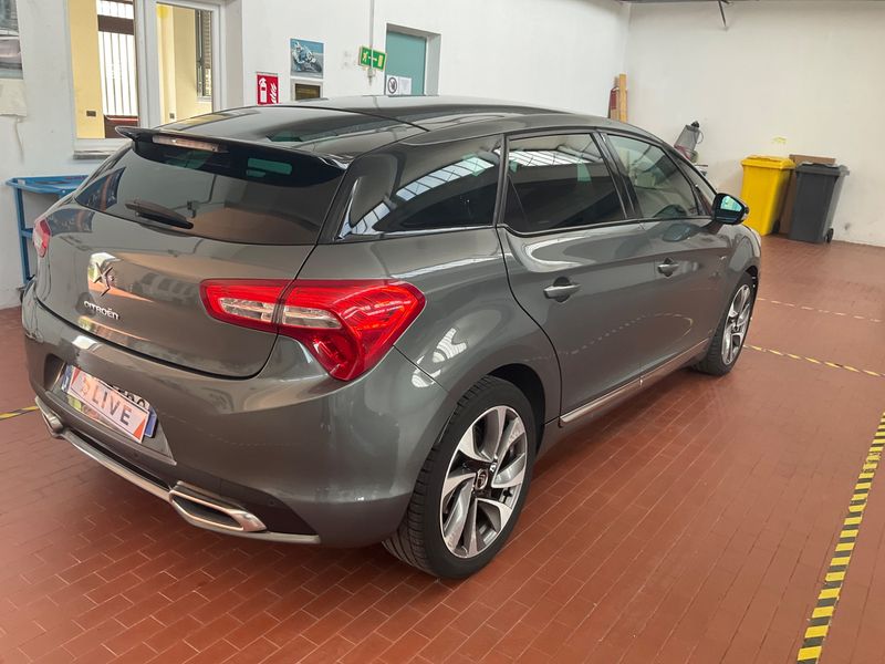 Citroen DS5 2.0 HDi Hybrid4 SoChic — zdjęcie 2