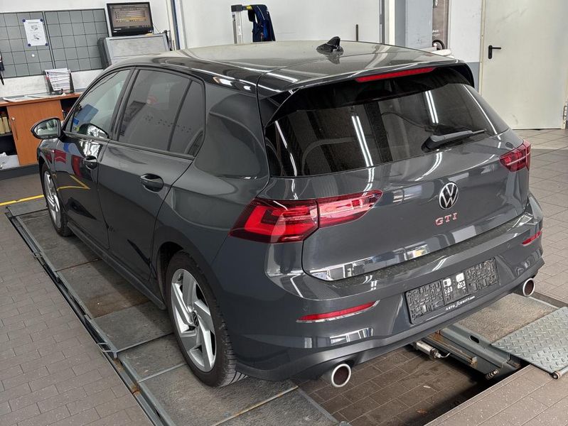Volkswagen Golf VIII 2.0 TSI GTI — zdjęcie 14