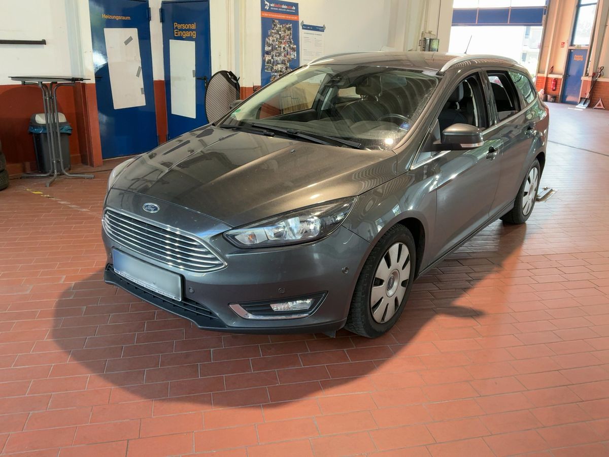Ford Focus 2017 — photo 1