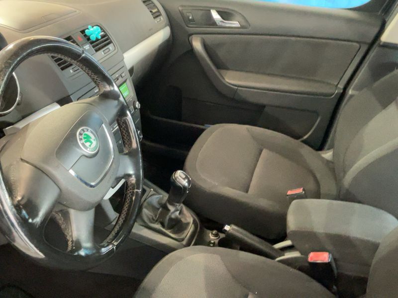Skoda Yeti 1.2 TSI Ambition — zdjęcie 11