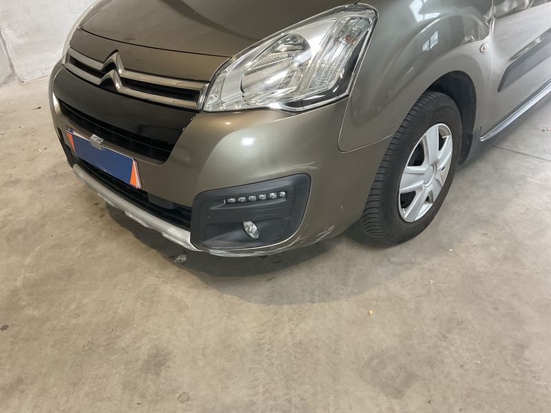 Citroen Berlingo 1.6 Blue-HDi XTR 2016 – снимка 35
