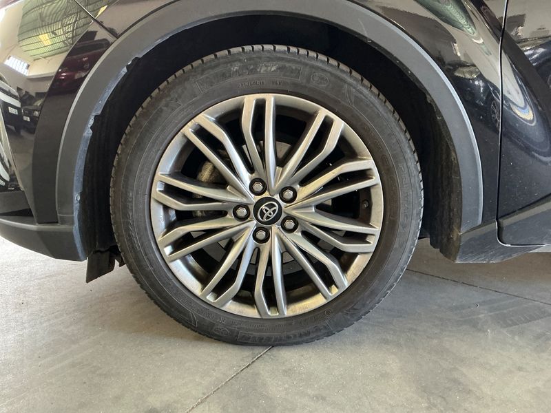 Toyota C-HR 1.8 Hybrid Business Edition 2022 – снимка 3