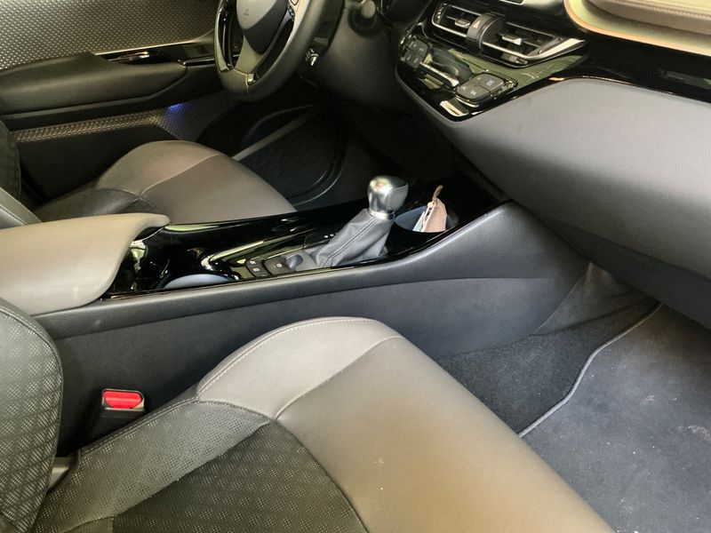 Toyota C-HR 1.8 Hybrid Business Edition 2022 – снимка 25