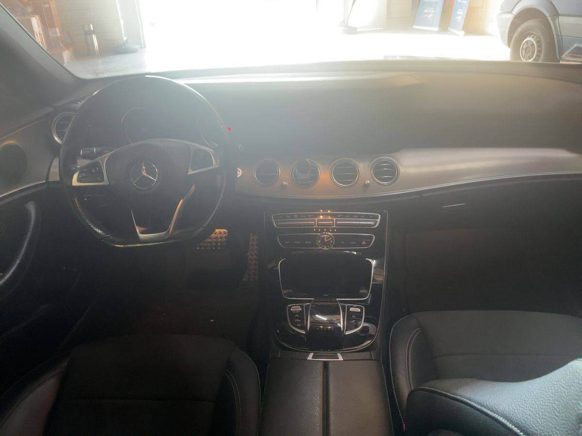 Mercedes-Benz E-Klasse 2017 — photo 18