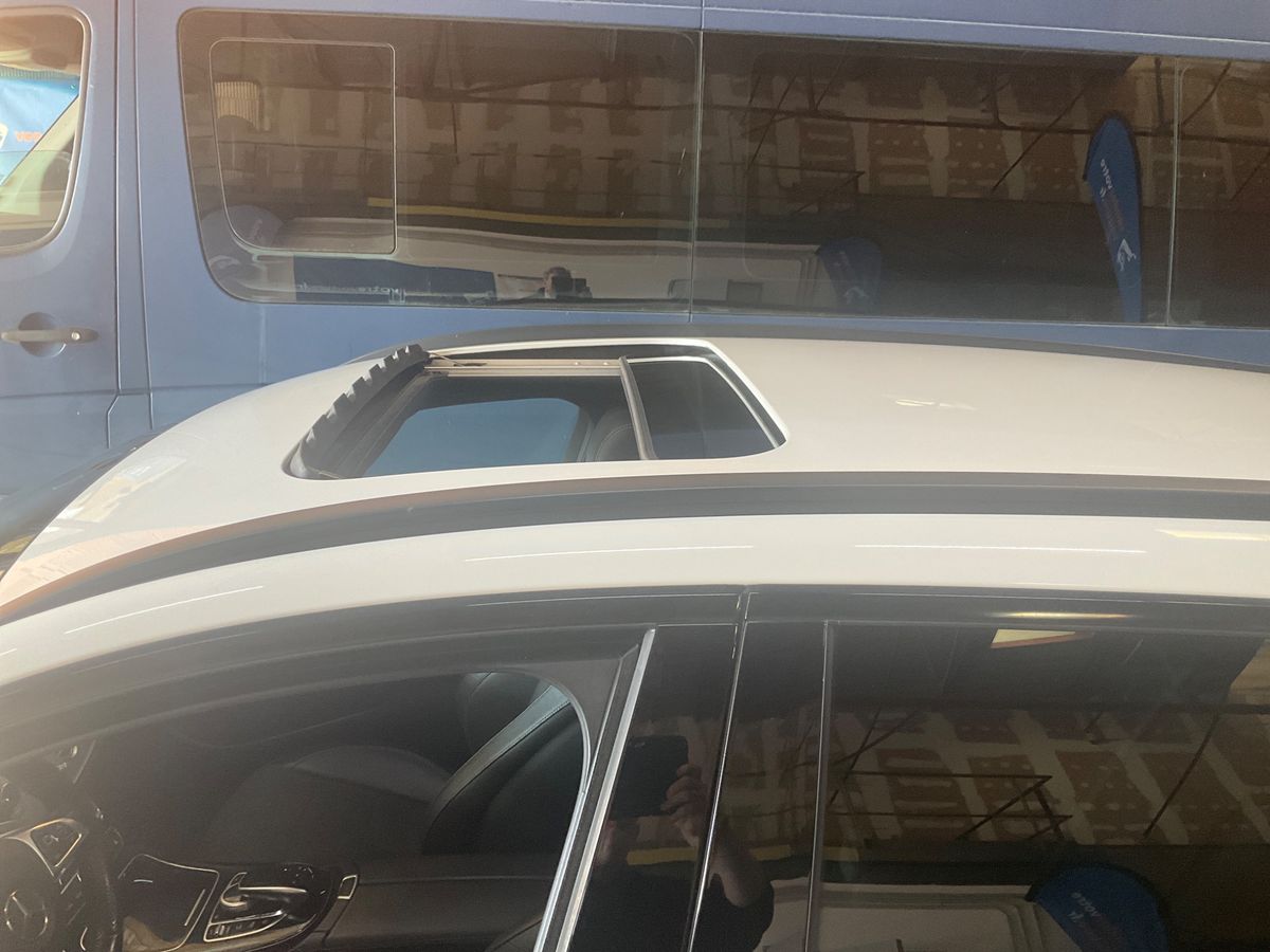 Mercedes-Benz E-Klasse 2017 — photo 35