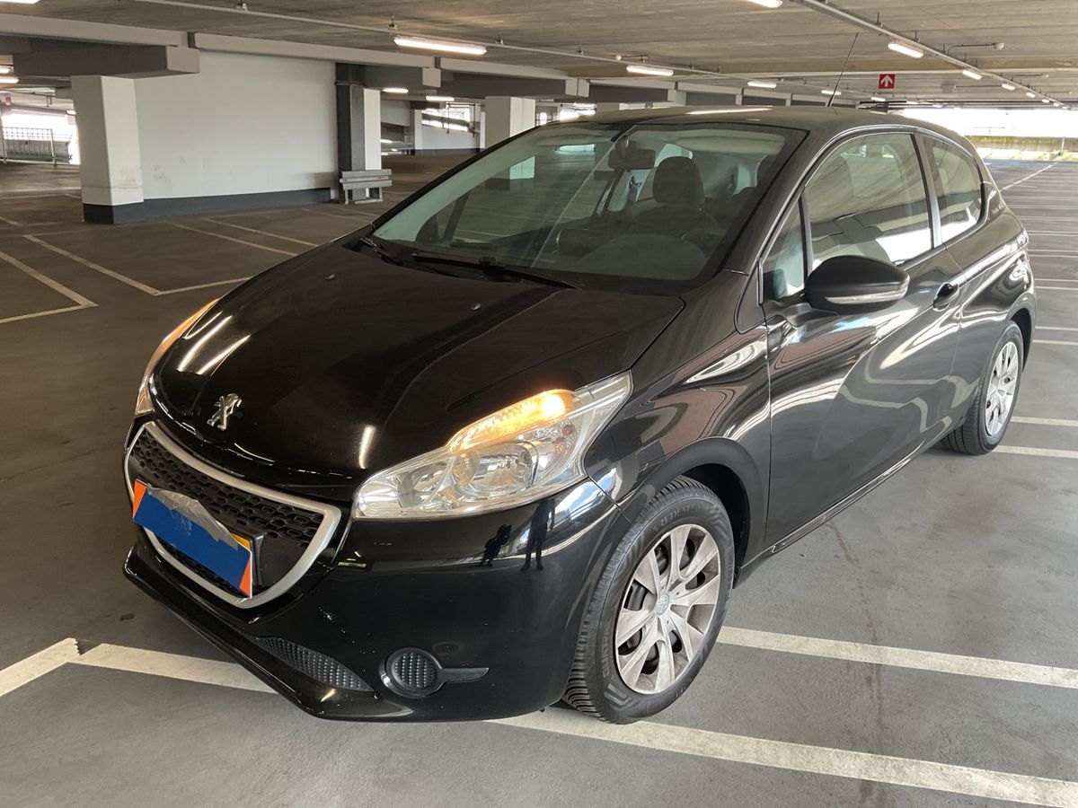 Peugeot 208 2014
