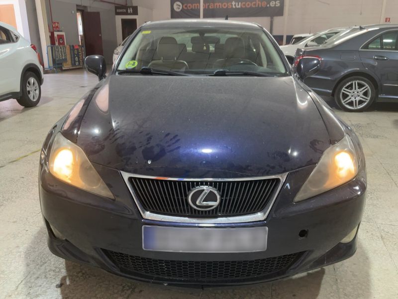 Lexus IS-Serie IS 220d Executive Line — zdjęcie 9
