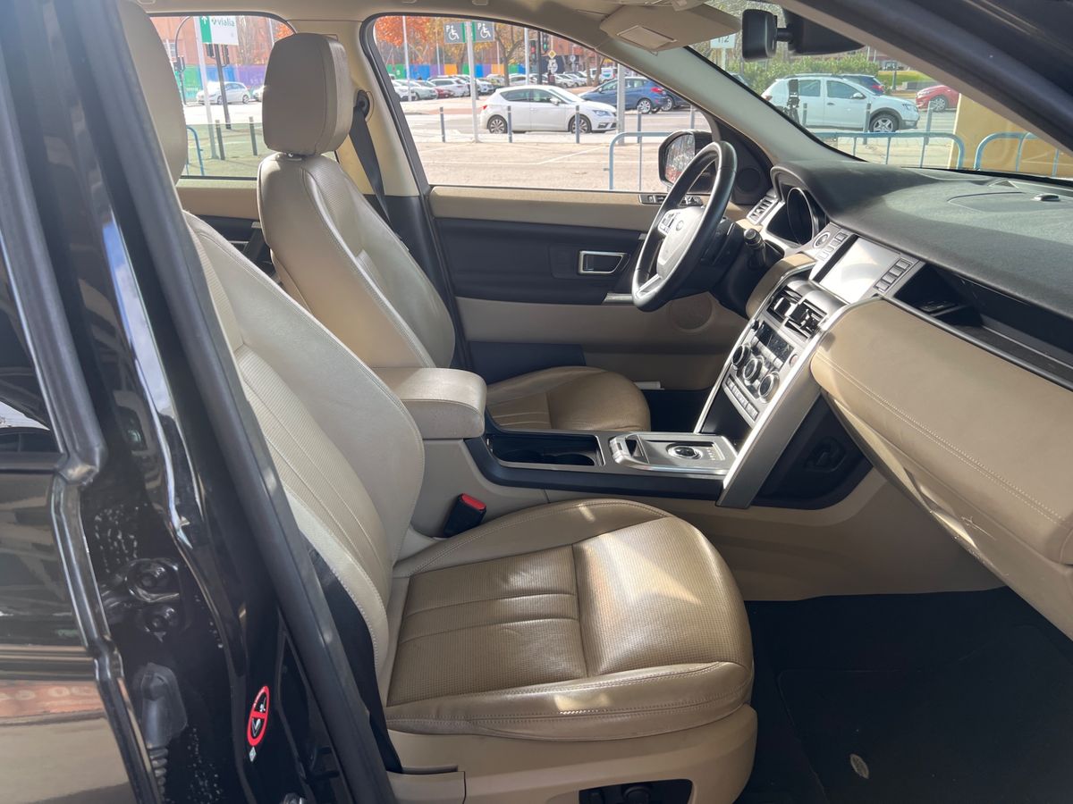 Land Rover 2018 — photo 17