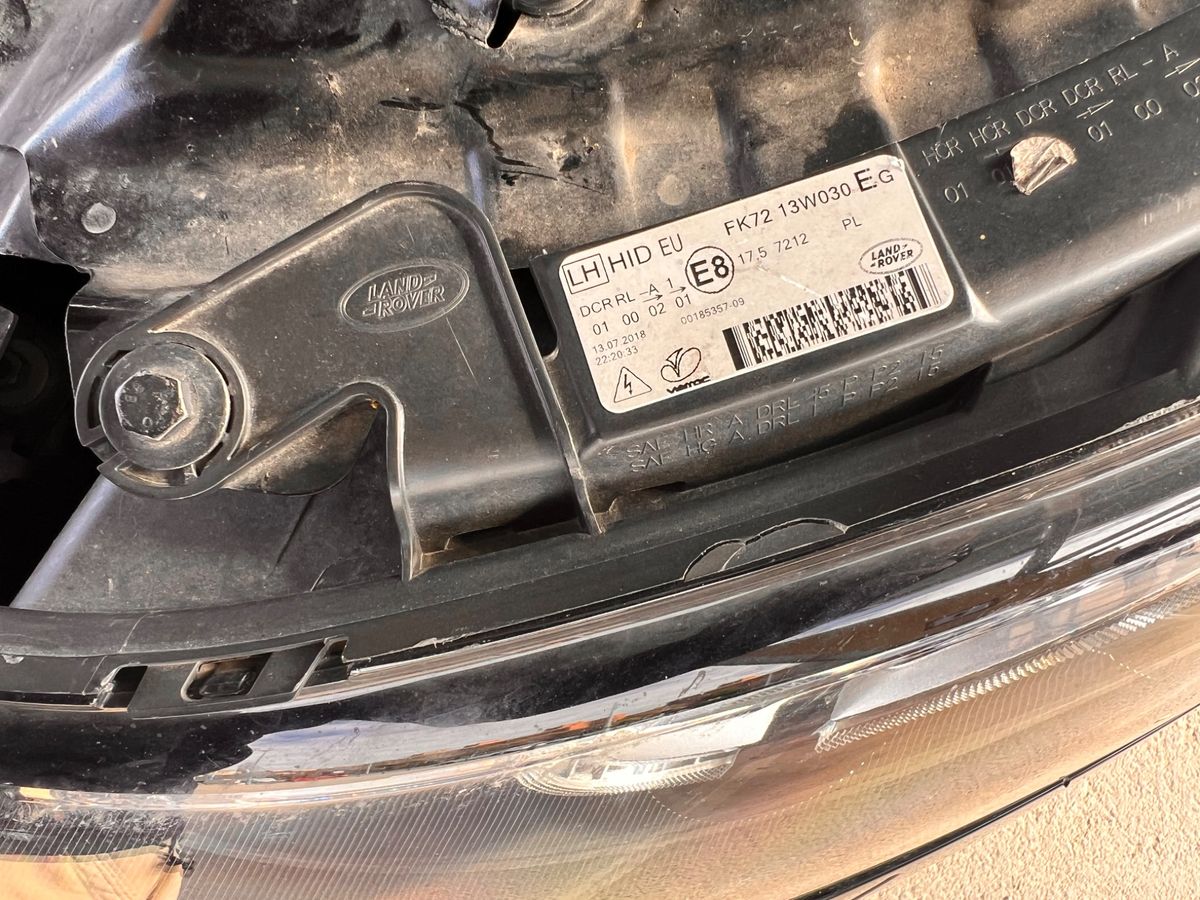 Land Rover 2018 — photo 38