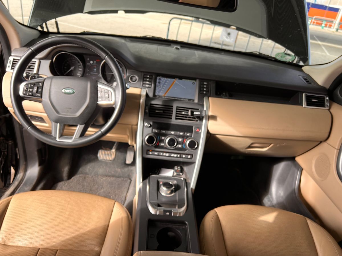 Land Rover 2018 — photo 18