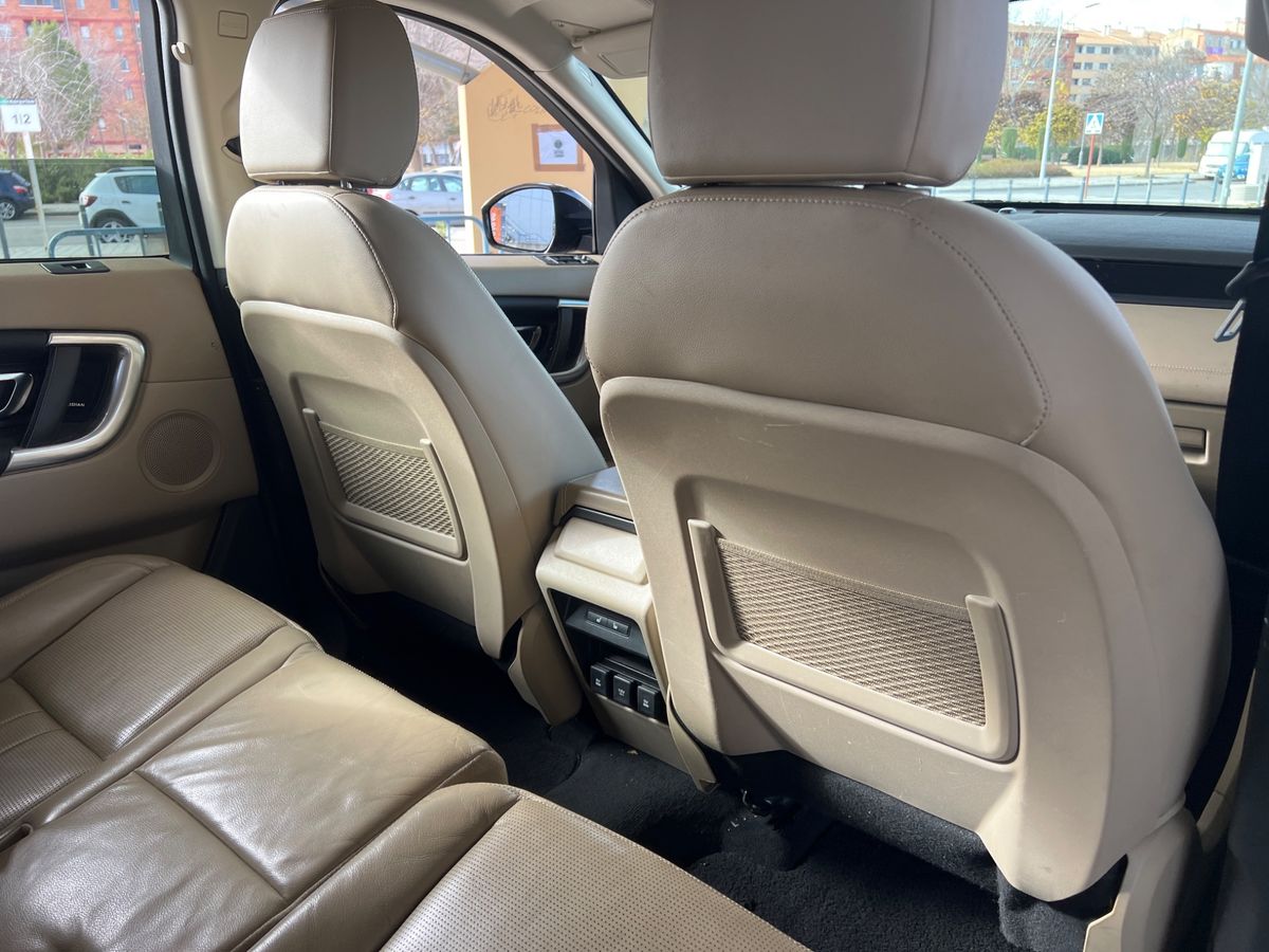 Land Rover 2018 — photo 25