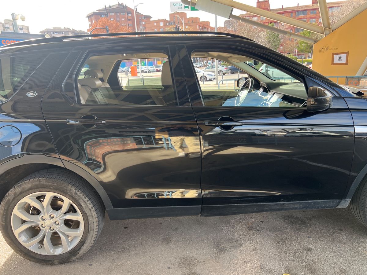 Land Rover 2018 — photo 11