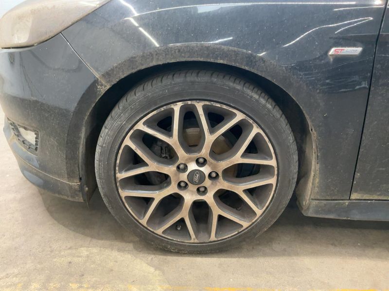 Ford Focus 1.0 EcoBoost ST-Line 2018 – снимка 3