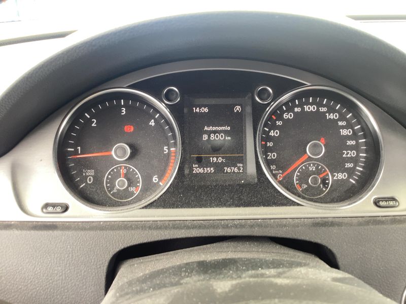 Volkswagen CC 2.0 TDI BlueMotion Tech — zdjęcie 13