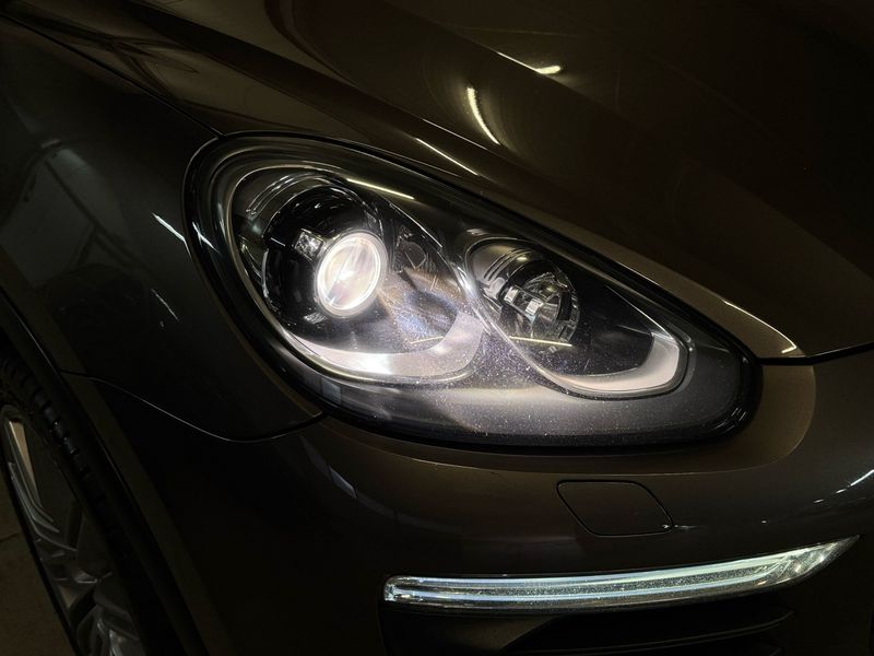 Porsche Cayenne S — zdjęcie 16