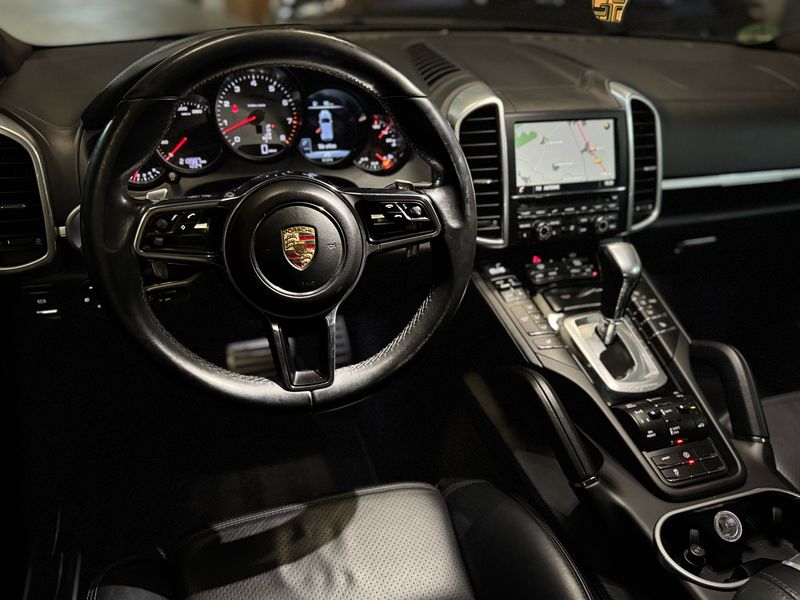 Porsche Cayenne S — zdjęcie 24