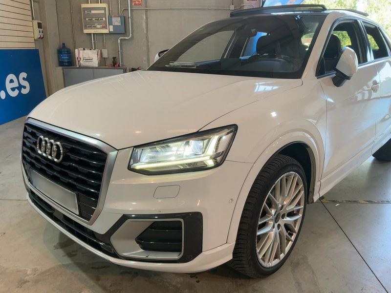 Audi Q2 2.0 TDI quattro Design — zdjęcie 2