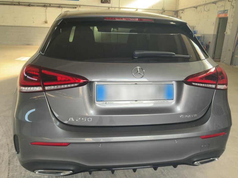 Mercedes-Benz A-Klasse A 250 4Matic AMG Line — zdjęcie 5