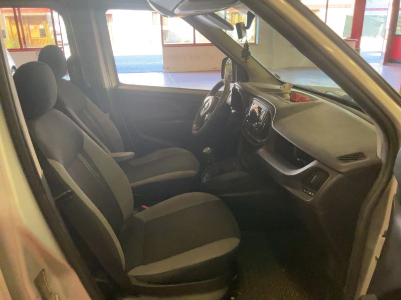 Fiat Doblo 1.6 JTDM SX — zdjęcie 11