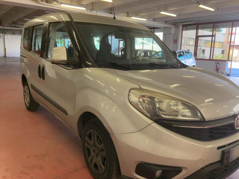 Fiat Doblo 1.6 JTDM SX — zdjęcie 8
