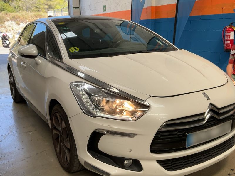 Citroen DS5 2.0 HDi Style — zdjęcie 8